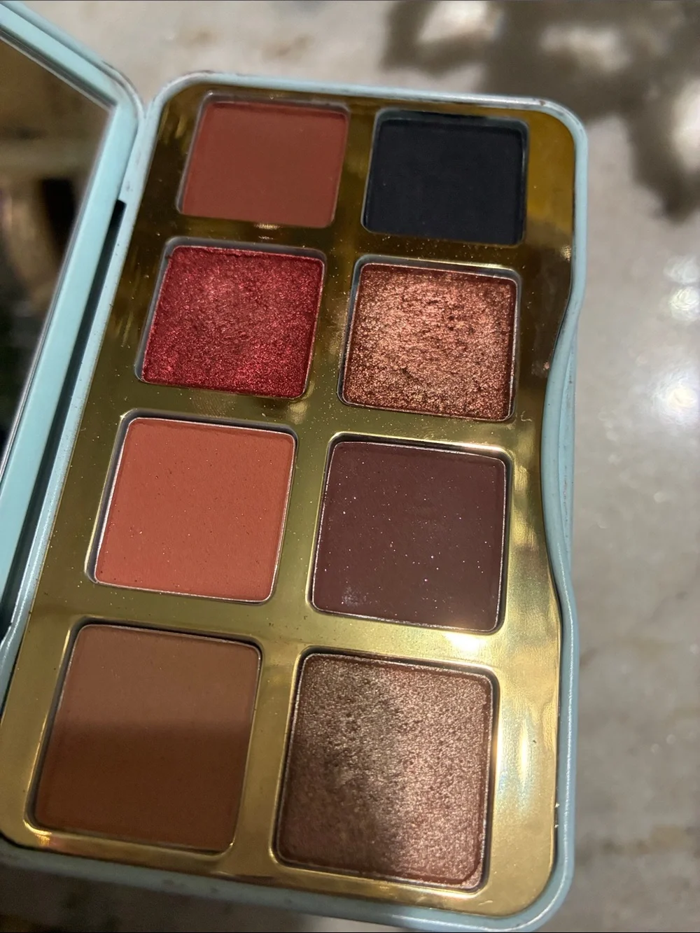 2 eyeshadow palettes